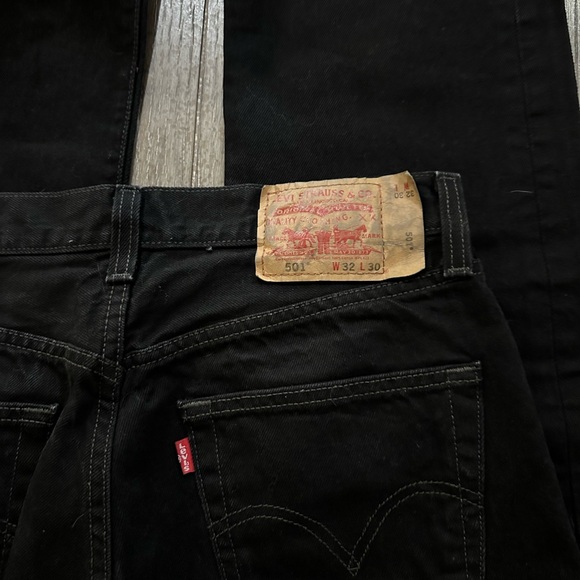 Levi’s 501 Jeans - Picture 8 of 9